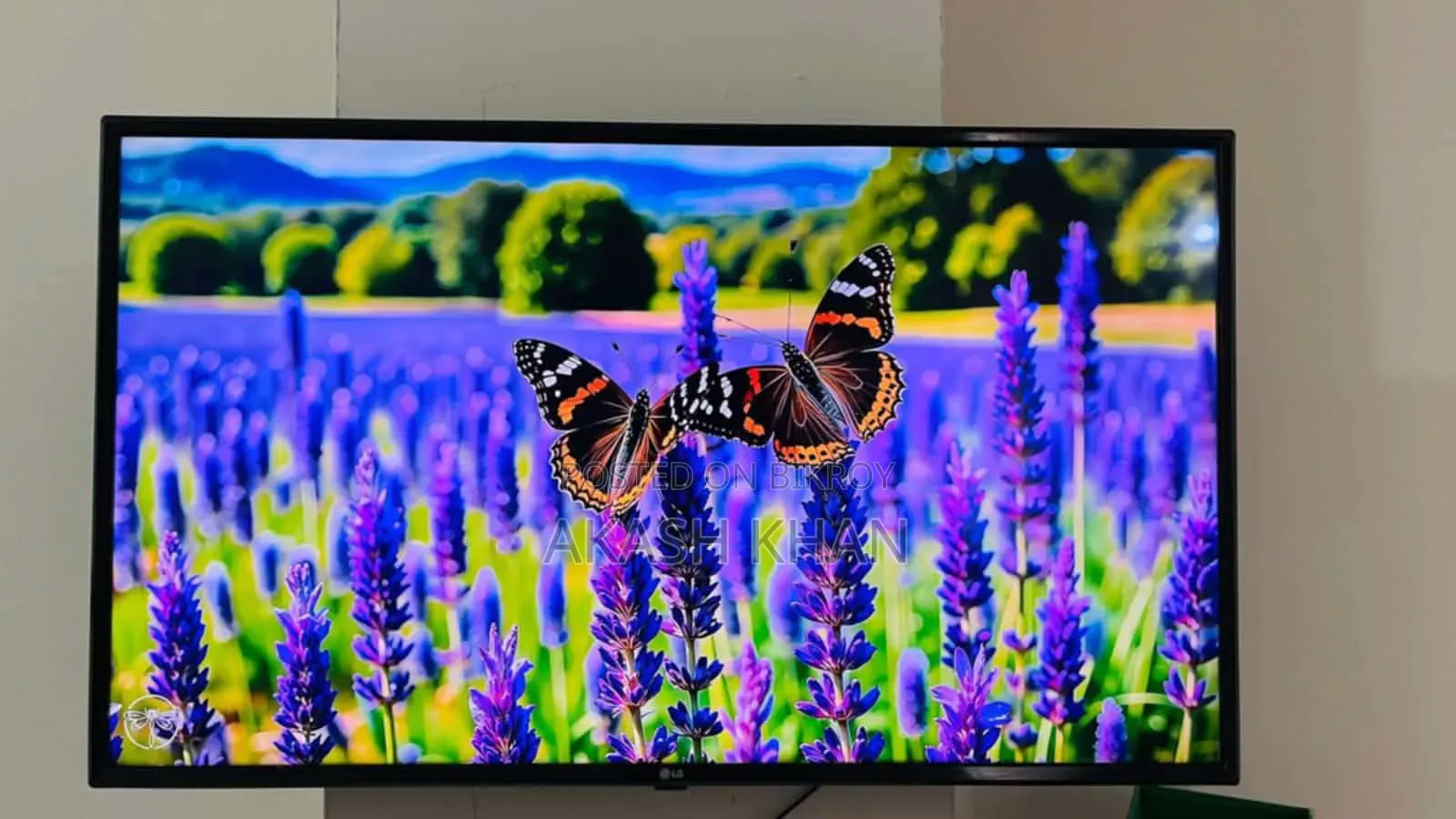 Lg 43" Smart Tv Voice Control (With Box)