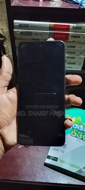 মটোরোলা মটো জি৩৫ ১২৮ জিবি ব্ল্যাক