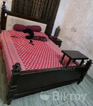 কিং সাইজ বেড
