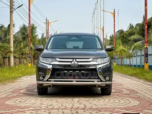 Mitsubishi Outlander 2017 Gray