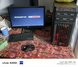 গিগাবাইট GA-H110MSTX-HD3-ZK ৪জিবি ইন্টেল কোর আই৩ এসএসডি ১২৮জিবি