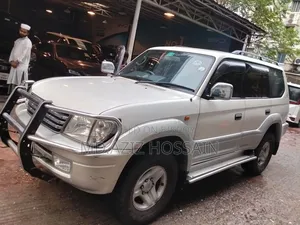 Toyota Land Cruiser Prado 2000 Off White