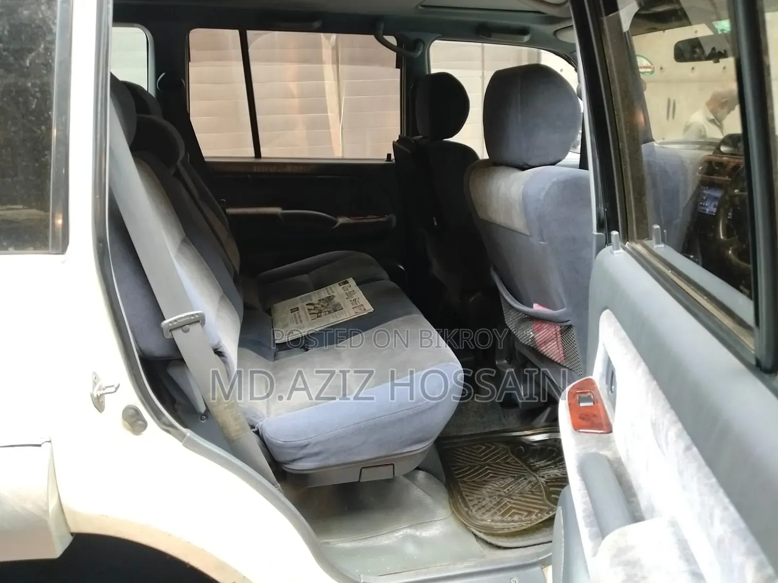 Toyota Land Cruiser Prado 2000 Off White