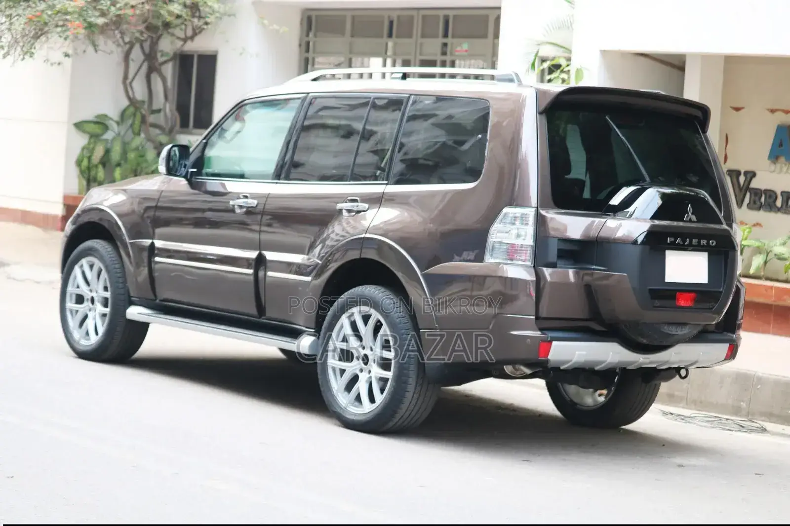 Mitsubishi Pajero V90 3.0 V6 GLS/GLX 2018 Gray