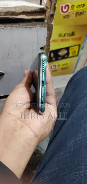 New Vivo Y11 32 GB Blue