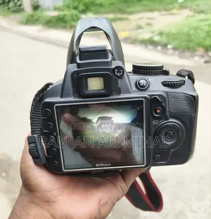 Nikon Dx D3100
