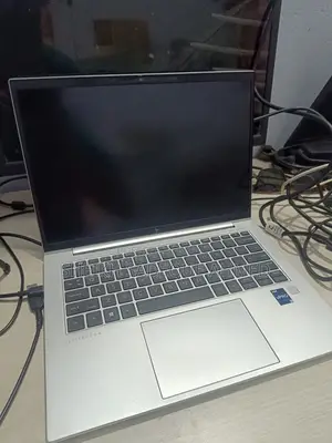 নতুন ল্যাপটপ HP EliteBook 840 G9 16GB Intel Core I5 SSD 512GB