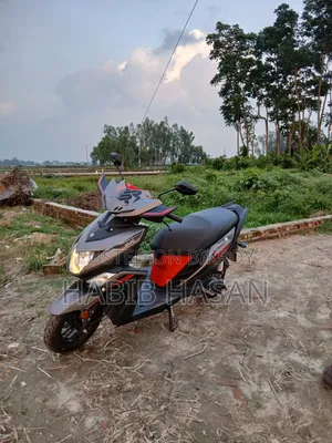 নতুন Yamaha 2026 গ্রে