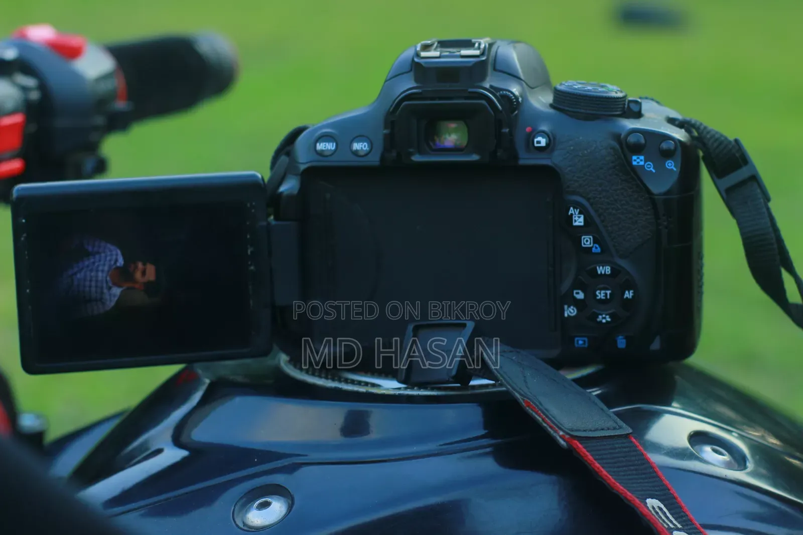 DSLR Camera