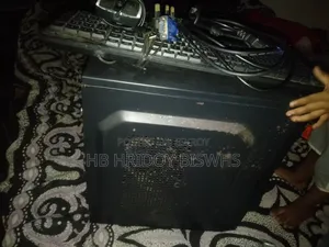 Desktop Computer Zinox Cube 7 2GB HDD 512GB