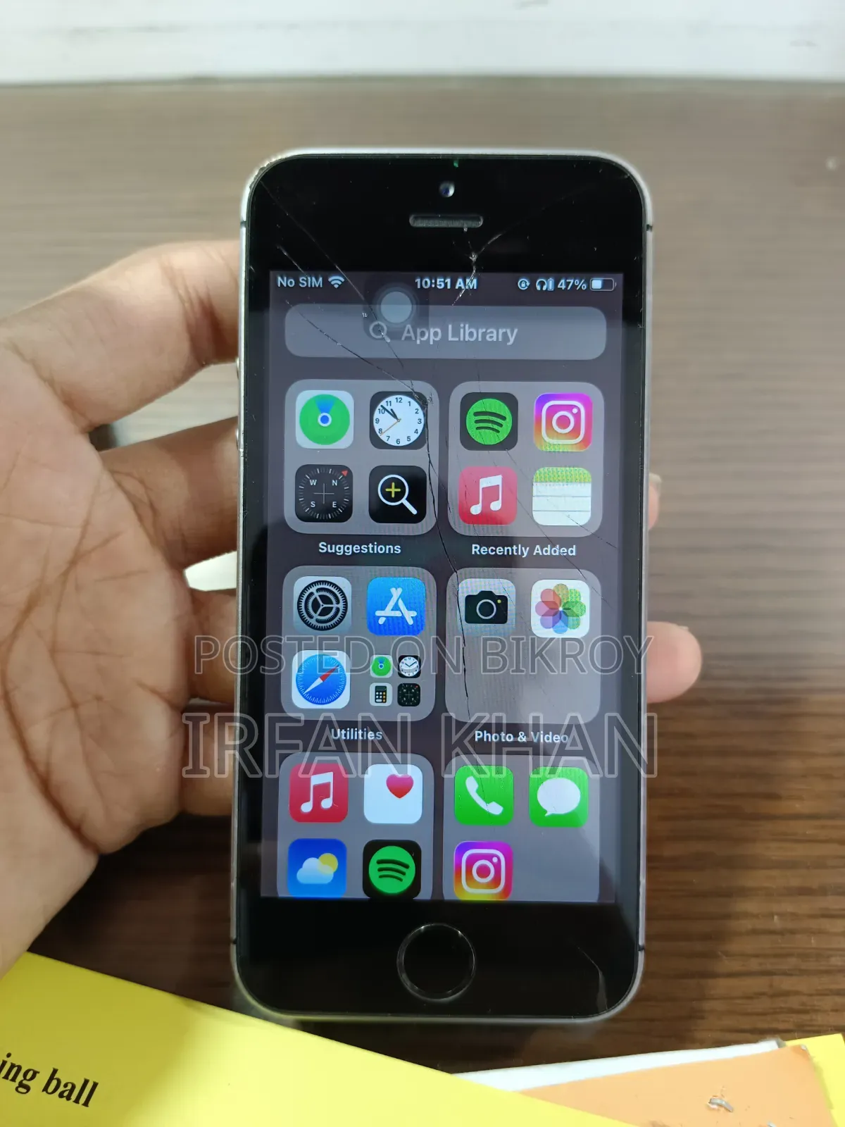 Apple iPhone SE 32 GB Black