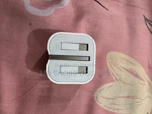 আইফোন চার্জার