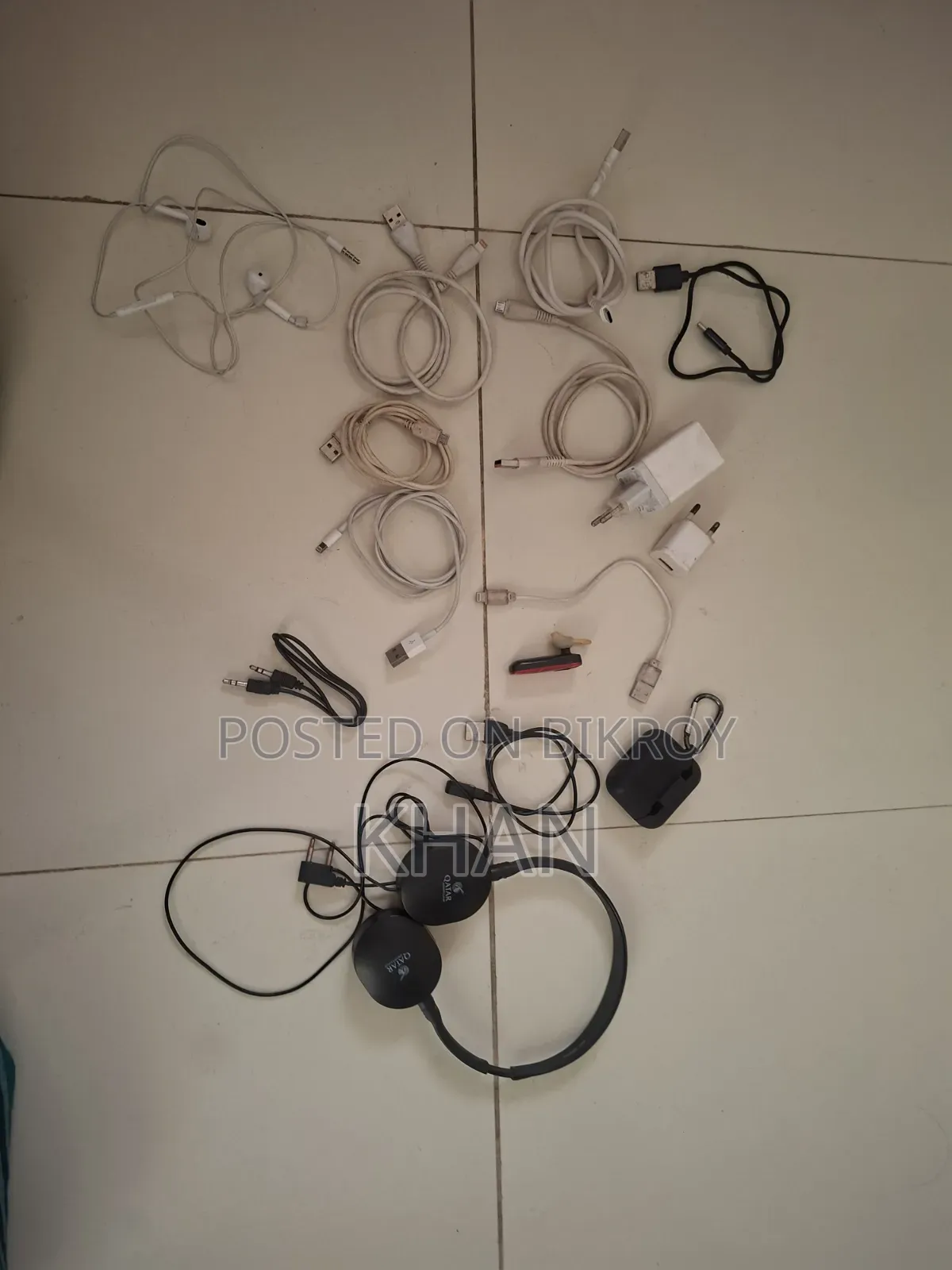 Cable, Charger, Headphones, Bluetooth Case