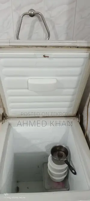 নিউজিল্যান্ডের (Fisher and Paykel) ২১০ লিঃ এর ডিপ ফ্রিজ বিক্রয় করা হব
