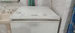নিউজিল্যান্ডের (Fisher and Paykel) ২১০ লিঃ এর ডিপ ফ্রিজ বিক্রয় করা হব