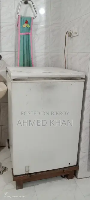 নিউজিল্যান্ডের (Fisher and Paykel) ২১০ লিঃ এর ডিপ ফ্রিজ বিক্রয় করা হব