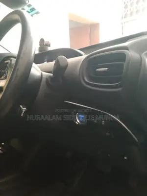 Toyota Prius 2018 Pearl