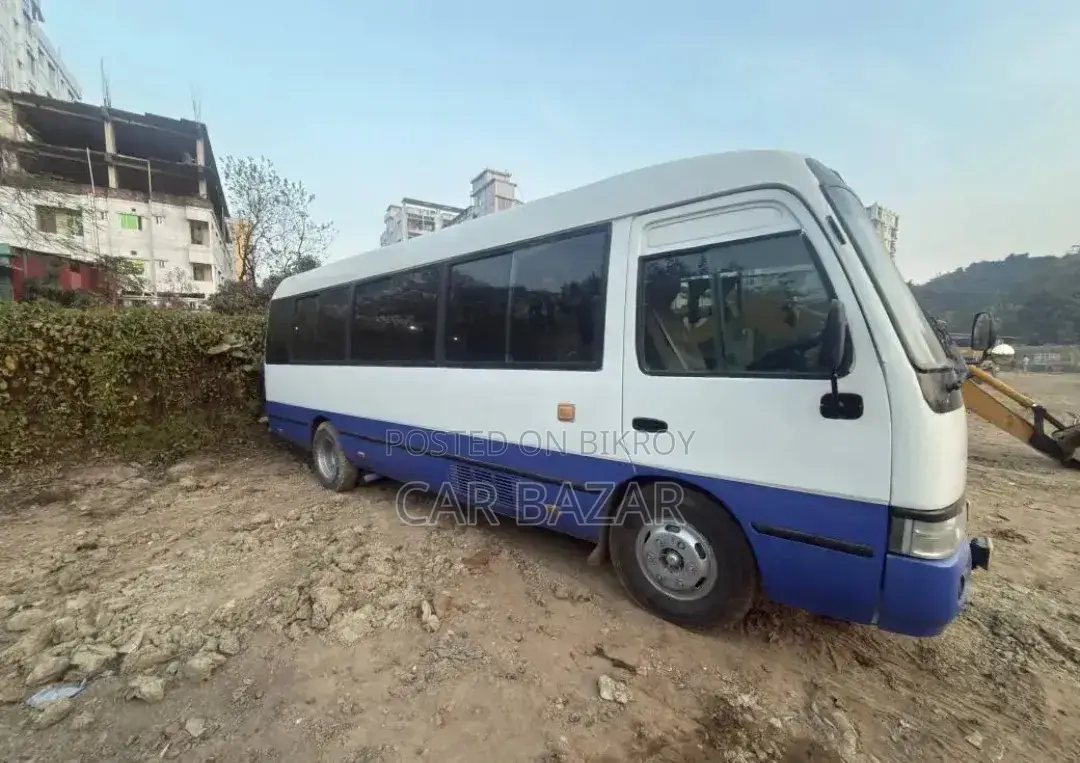 Toyota Coaster 2011 Green
