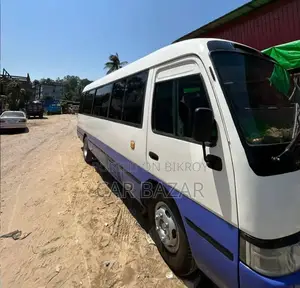 Toyota Coaster 2011 Green
