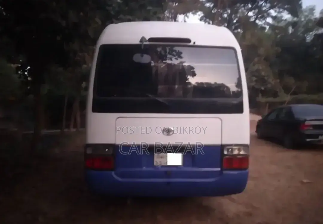 Toyota Coaster 2011 Green
