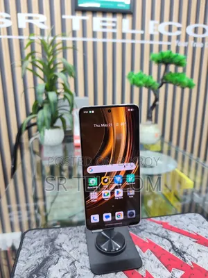 Realme 256 GB Gold