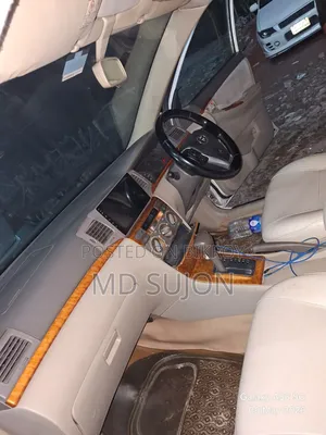 Toyota Corolla Sedan Automatic 2004 White