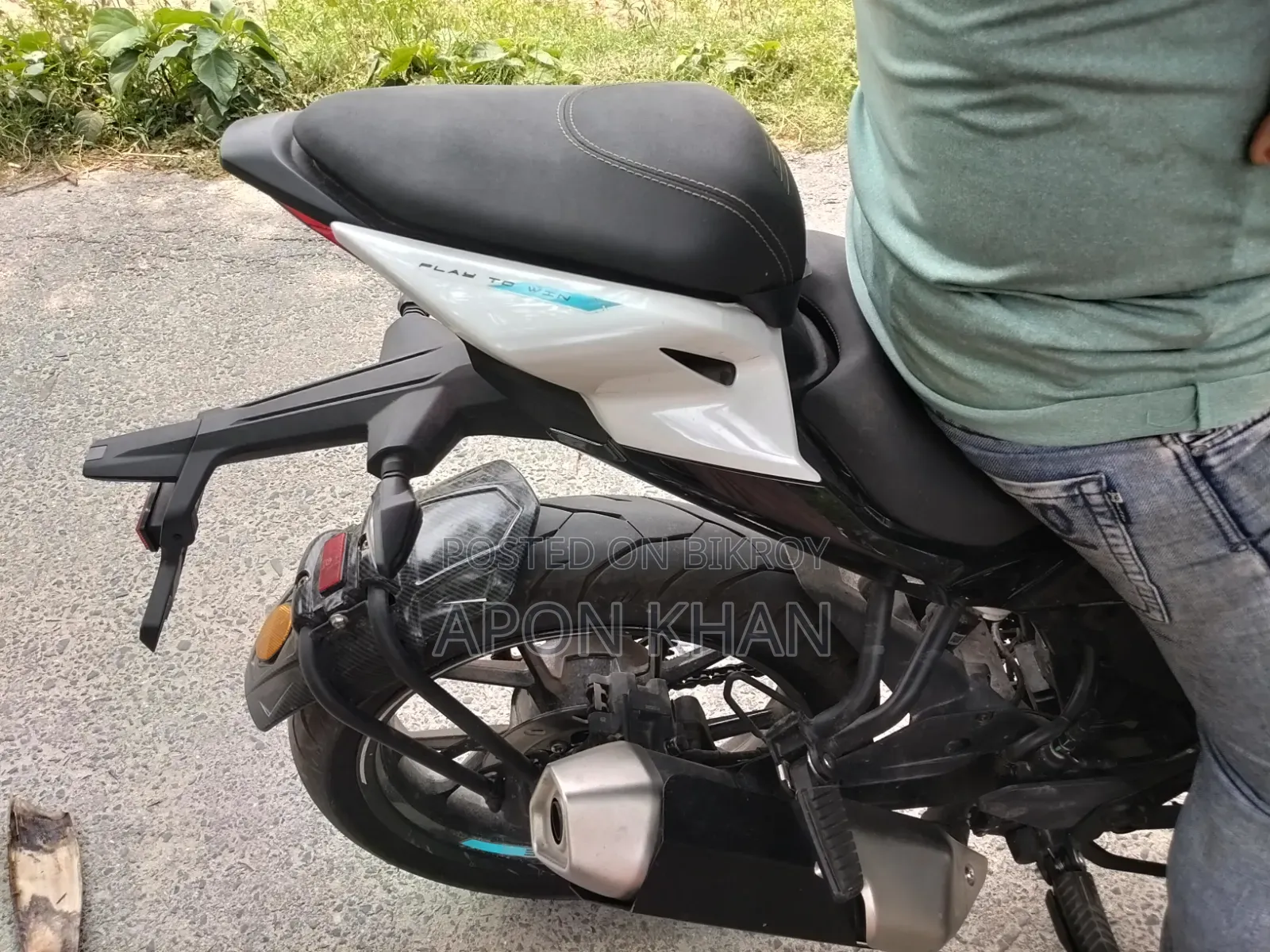 CFMoto 300SR 2025 White