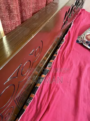 কিং সাইজ বেড ৬/৭ সাথে গদি, তোশক বালিশ