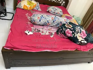কিং সাইজ বেড ৬/৭ সাথে গদি, তোশক বালিশ