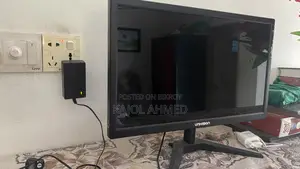 ১৯ ইঞ্চি ইউনিভিশন মনিটর
