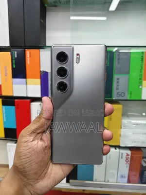 Tecno Camon 40 Pro 4G 256 GB Silver