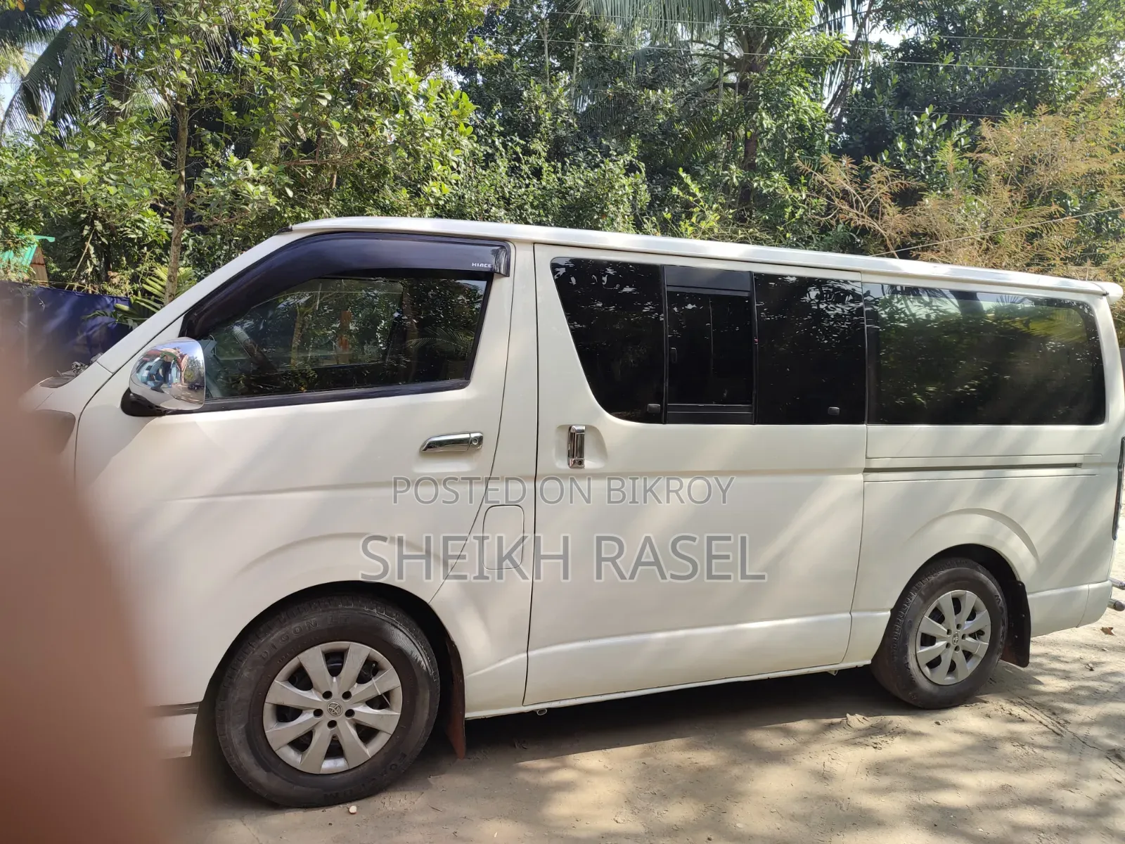 Toyota HiAce 2014 White