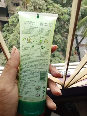 Himalaya Purifying Neem Face Wash
