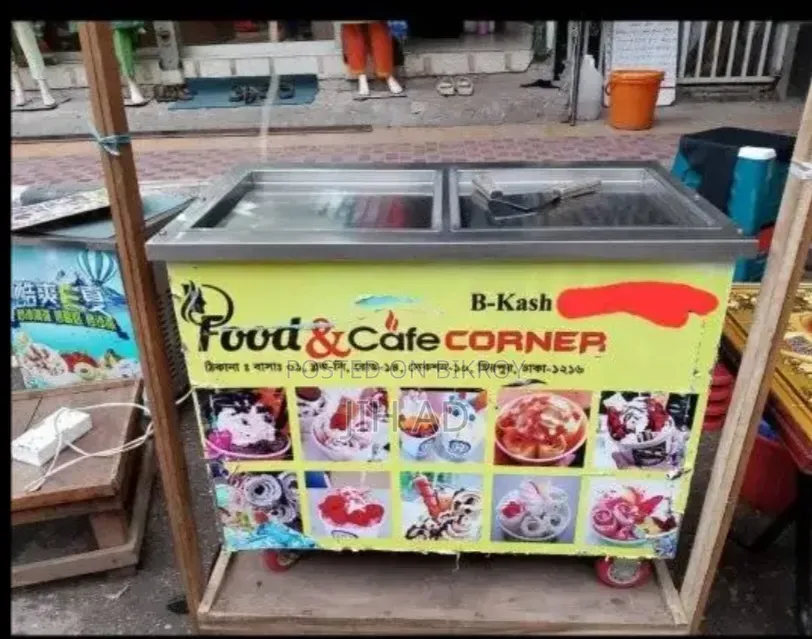 Rolling Ice Cream Machine