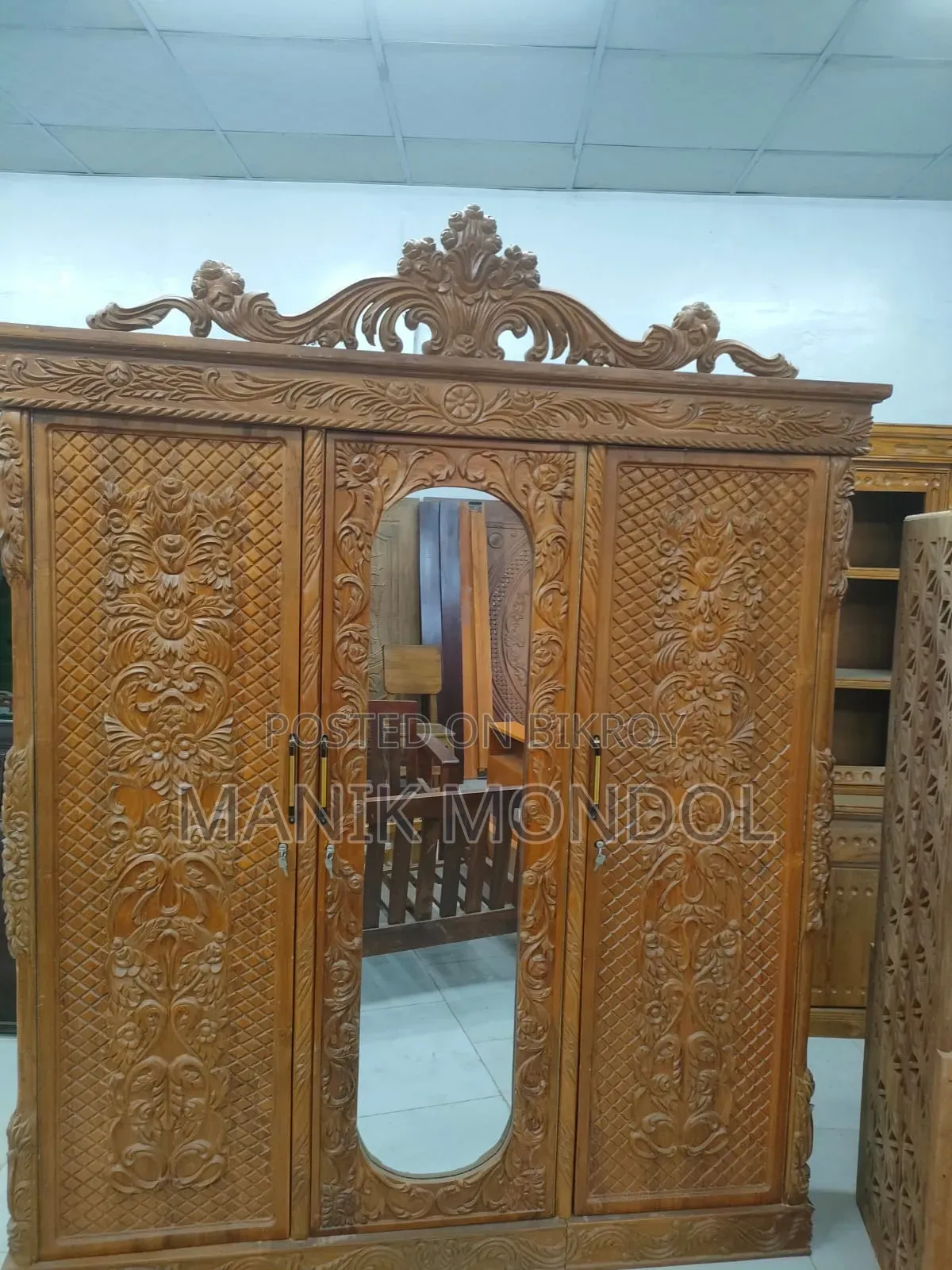 Finishing Master Door and Furniture Has This Furniture Brand New.