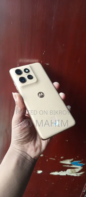 New Motorola Edge 50 Neo 256 GB Rose Gold