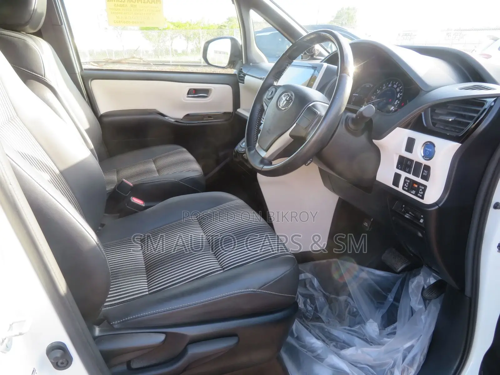 Toyota Noah 1.8 FWD Hybrid (7 Seater) 2021 Pearl