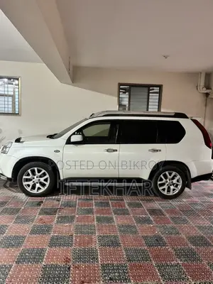 Nissan X-Trail 2.0 Petrol XE 2012 Pearl