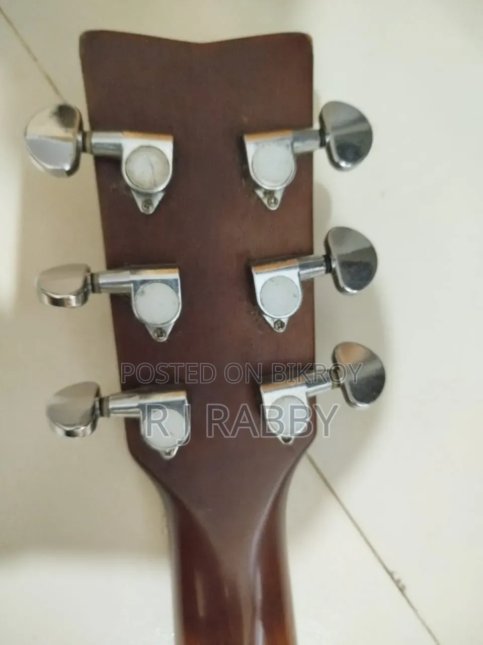 Yamaha Guitar