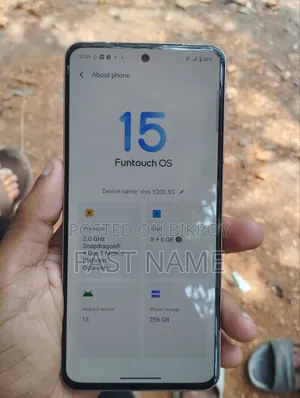 Vivo Y200 256 GB Gold