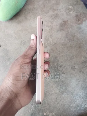 Vivo Y200 256 GB Gold