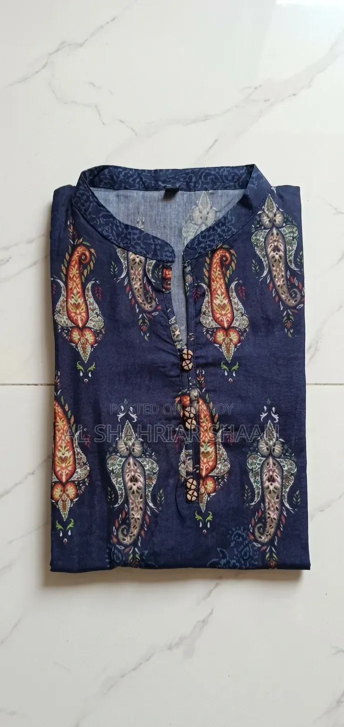 Short Kameez with Dupatta (Size 42)