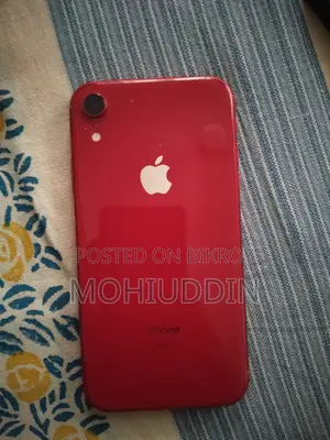 Apple iPhone XR 64 GB Red