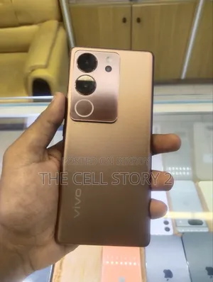 Vivo V29 256 GB Gold