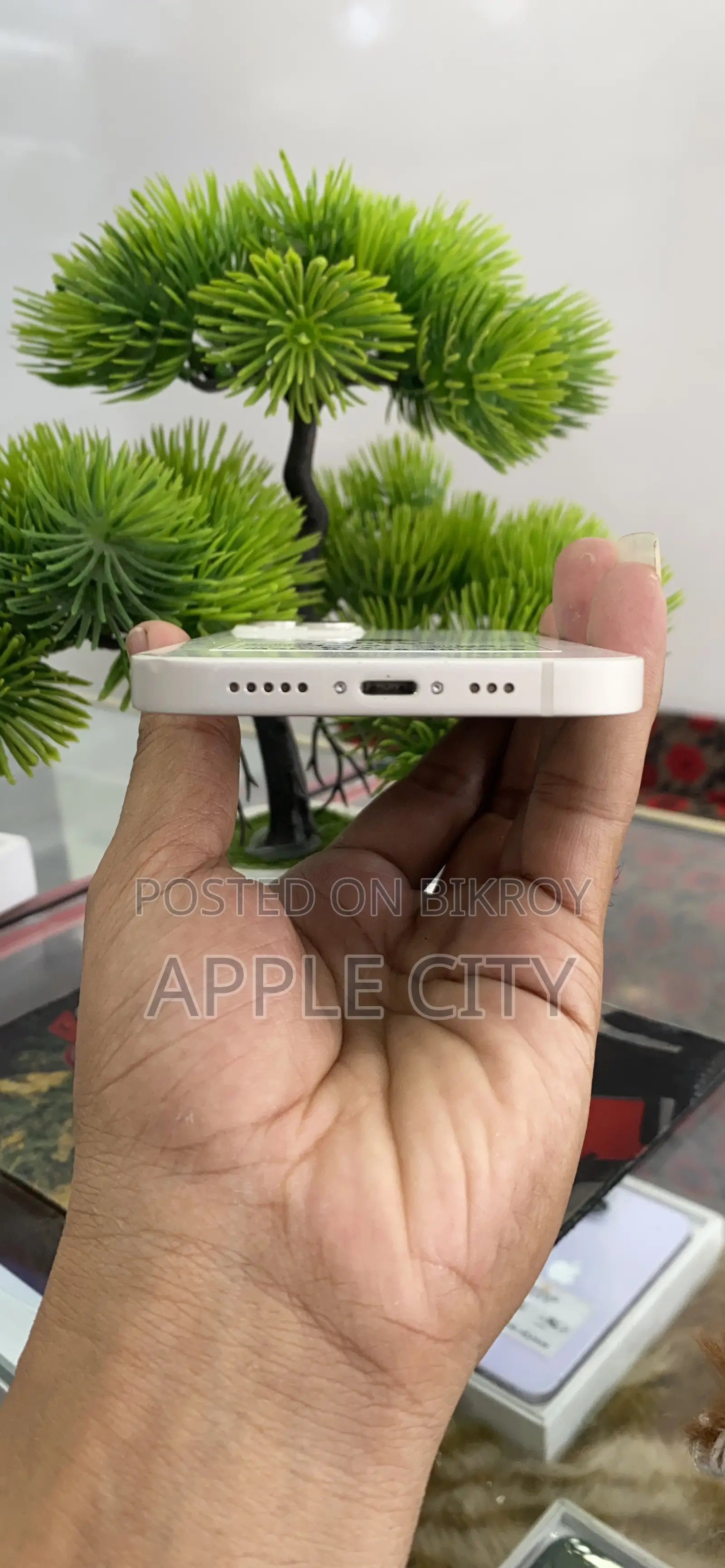 Apple iPhone 13 128 GB White