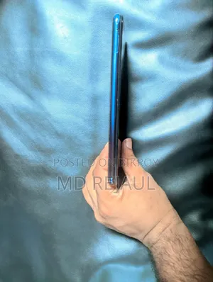 Vivo Y11 32 GB Blue
