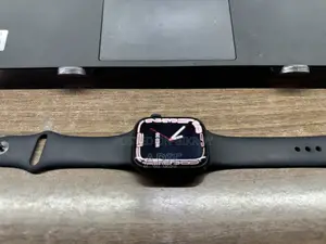 Apple Watch Series 8