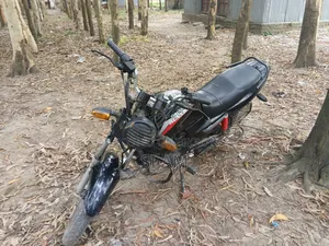 Runner Bullet 100 2017 Black