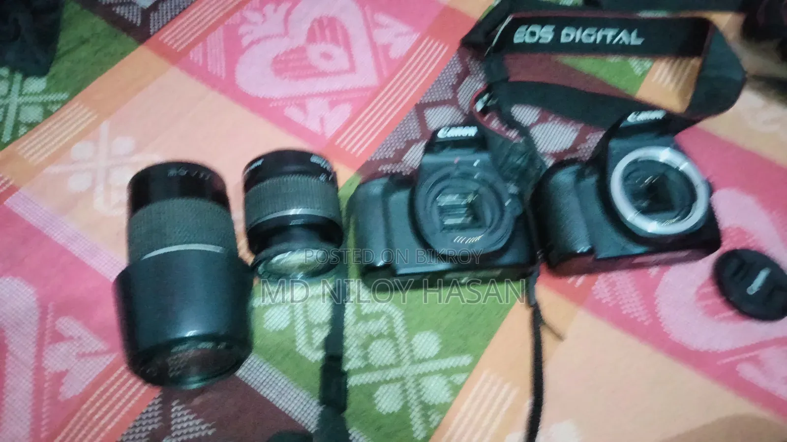 1200D Camera with Zoom Lens for Sale