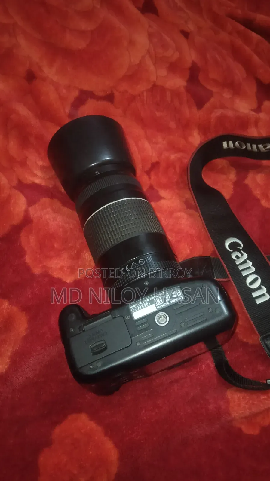 1200D Camera with Zoom Lens for Sale